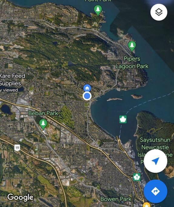 Bright Private Suite Near Departure Bay Beach ナナイモ エクステリア 写真